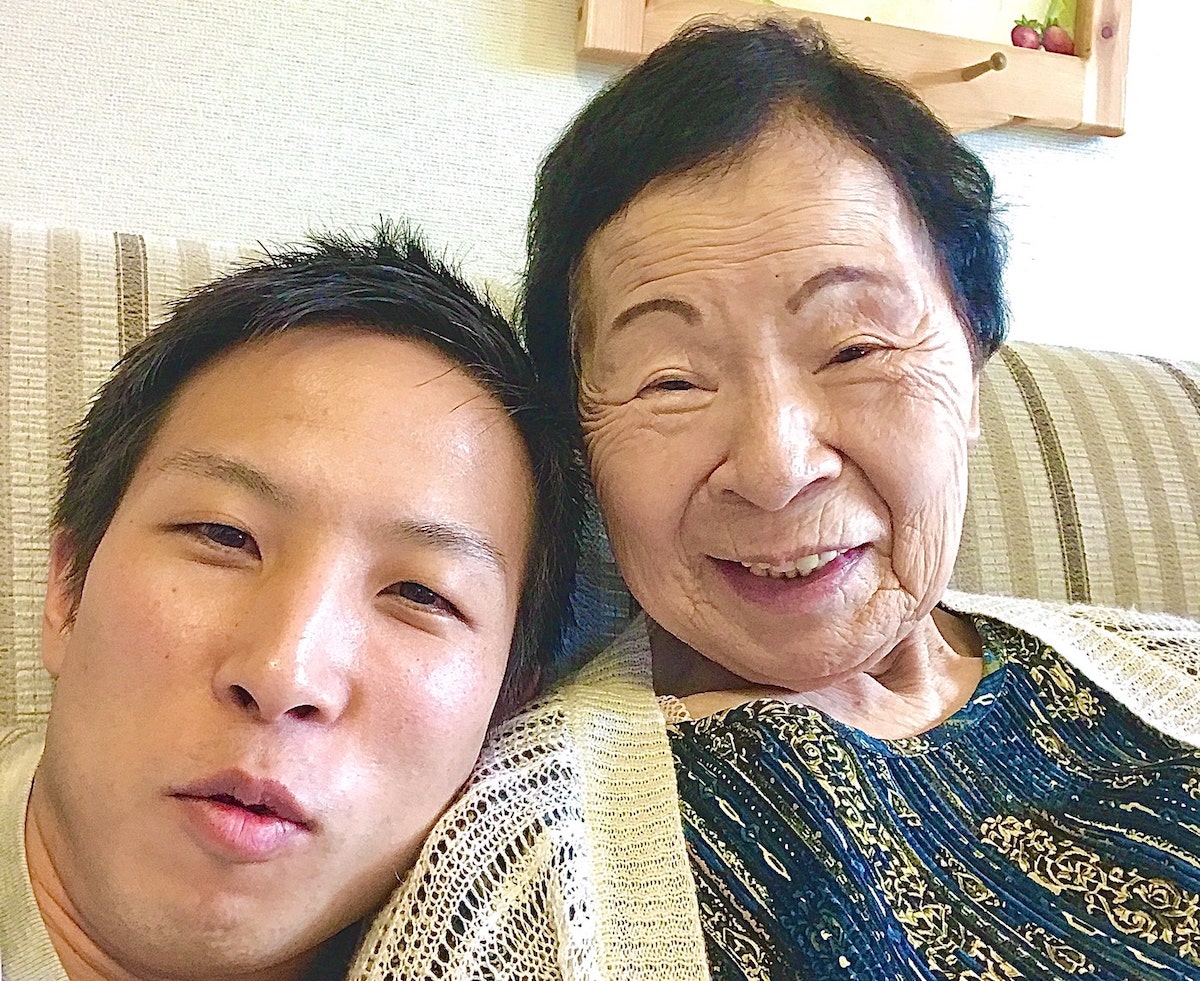 おばあちゃんとのツーショット写真